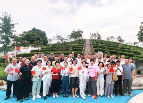 乐创会执行会长刘献强受邀参加由市工商联策划组织的红色教育研学实践活动